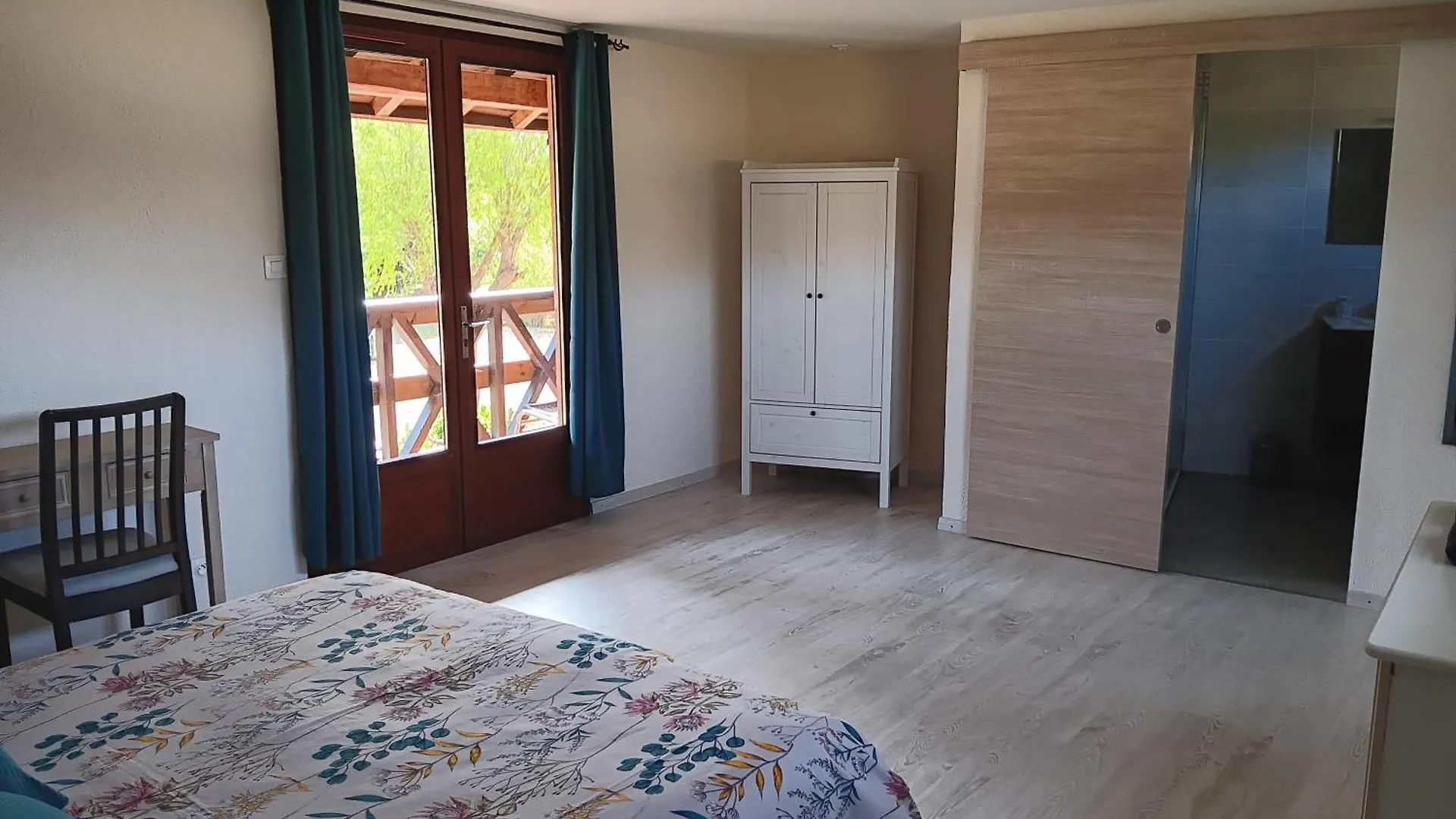 Bed and Breakfast Le Moulin Du Comte Bourrouillan 0*,